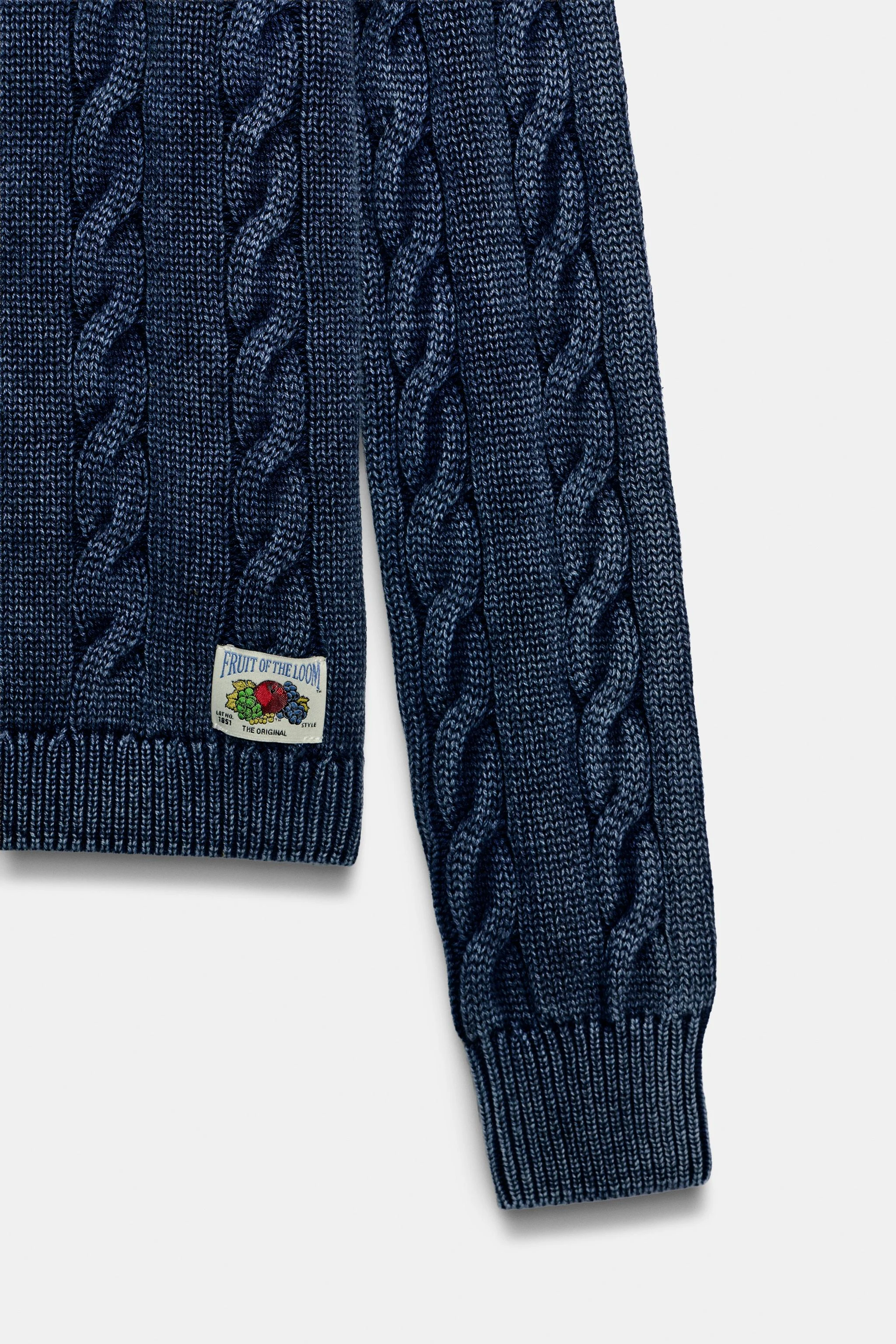 Объёмный джемпер с узором из кос Fruit of the Loom™ — Индиго меланж — фото 4